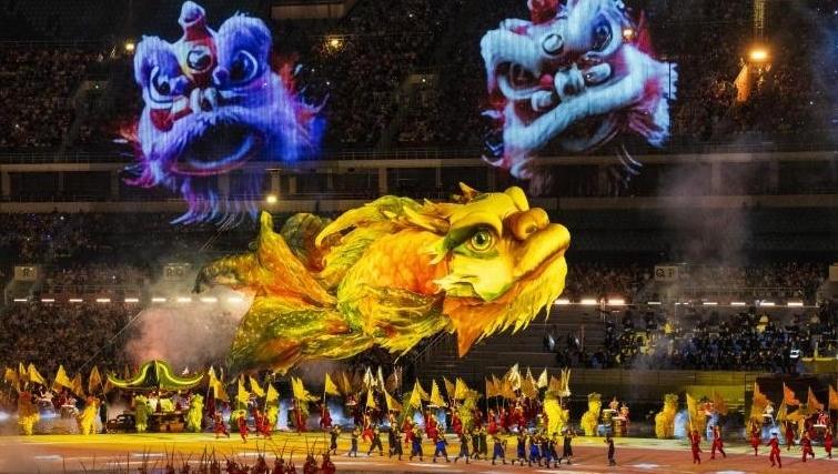 惊艳背后是一座城的温度、风度与气度