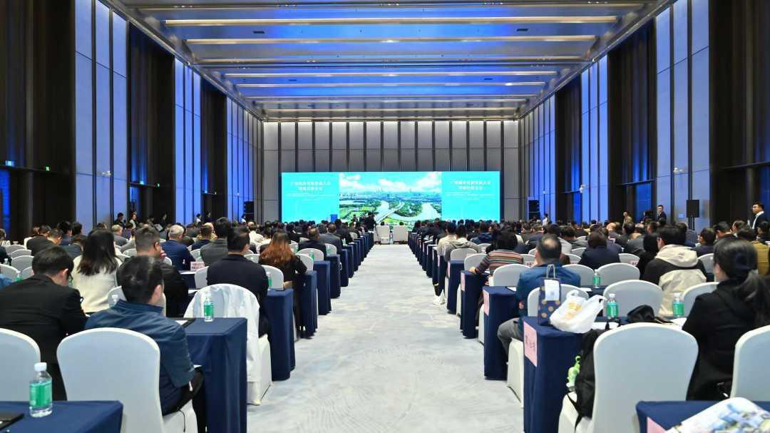 广州今年计划完成城市更新投资1800亿元以上，其中城中村改造超1000亿元