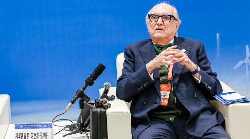 阿尔费雷多·哈里费-拉赫梅：中国的脱贫成果尤其吸引南方国家