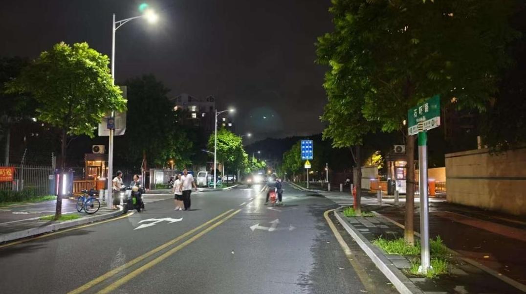 代表来了 | 牵头破题,照亮居民回家“最后一公里”