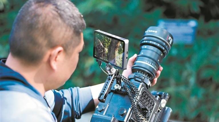 以国产“8K之眼” 凝视《珠江》之美:揭秘纪录片《珠江》背后的“广州造”8K超高清摄像机