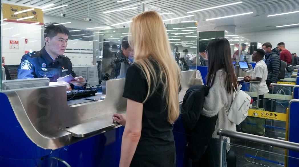 240小时过境免签一年催热广州“入境游”