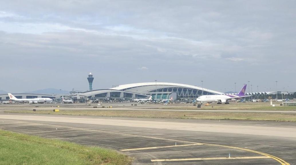 年旅客吞吐量首次突破8000万人次大关，白云机场口岸红利释放成效显著