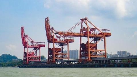 广州珠江电厂煤码头1号泊位7万吨级改扩建项目启动