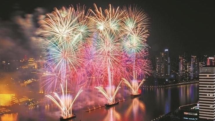 广州日报新年献词｜纵有千重浪，心有不灭光