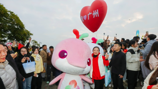 “宠”客无声，以“暖”出圈