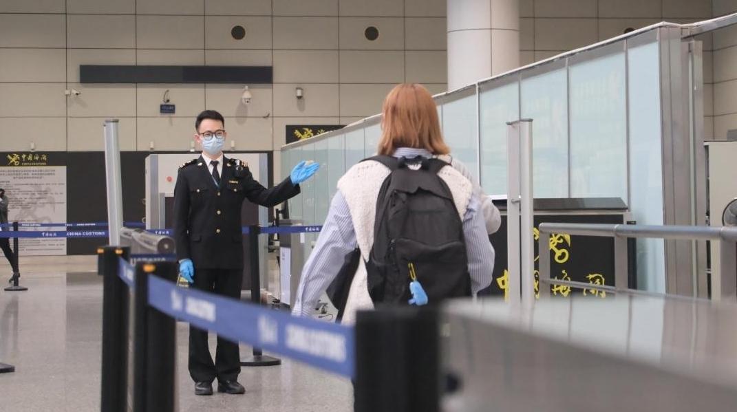 广州白云机场口岸2025年国际客货运量双增长