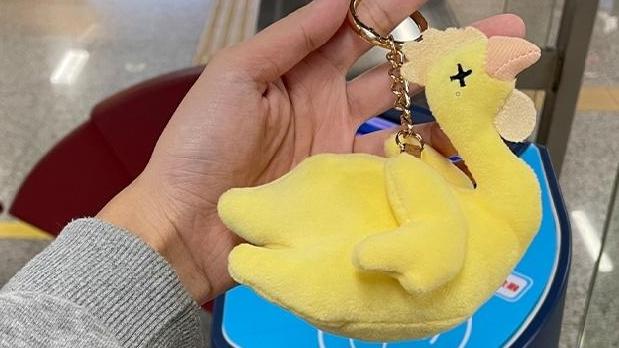 羊城通“白切鸡毛绒交通卡”获优秀文创产品称号