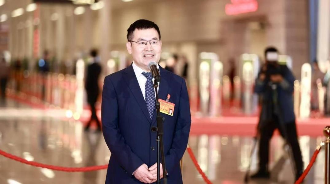 代表通道｜李学锋：努力将民声民智转化为看得见摸得着的实在变化